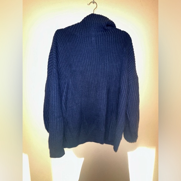 Navy oversized sweater - Picture 3 of 3